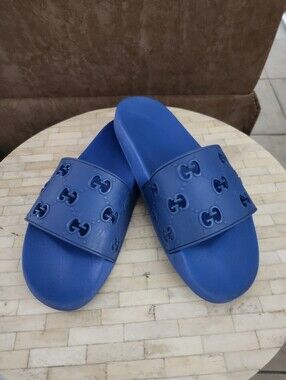 Gucci rubber slide sandals size 10